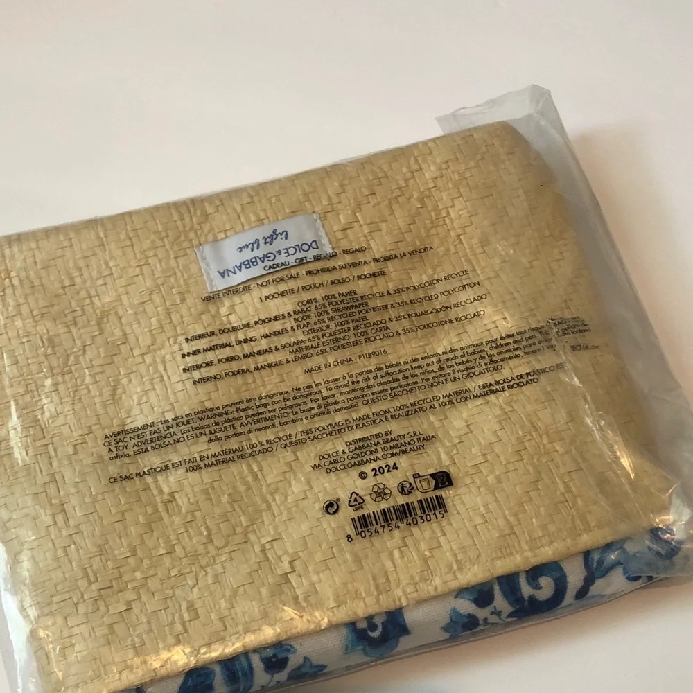 Dolce & Gabbana light blue straw clutch purse New - Picture 9 of 10